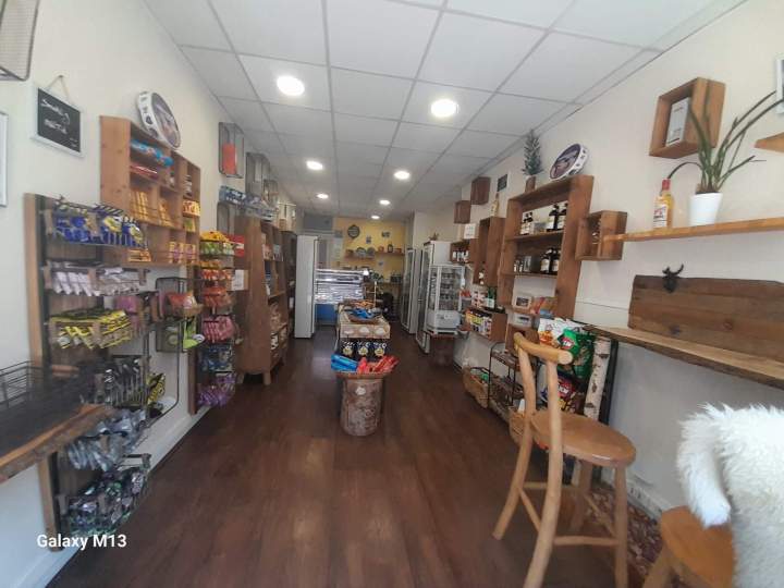 aef95b70 6591 42d2 a1cd aea45cc65495